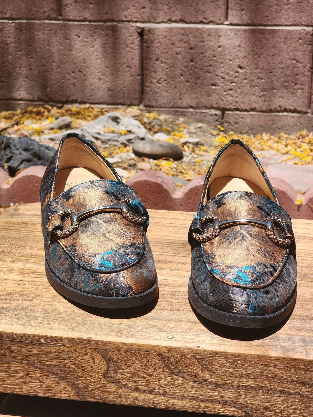 Alex Marie Gilmore Two Printed Jacquard Bit Buckle Loafers Size 6 - Picture 3 of 9